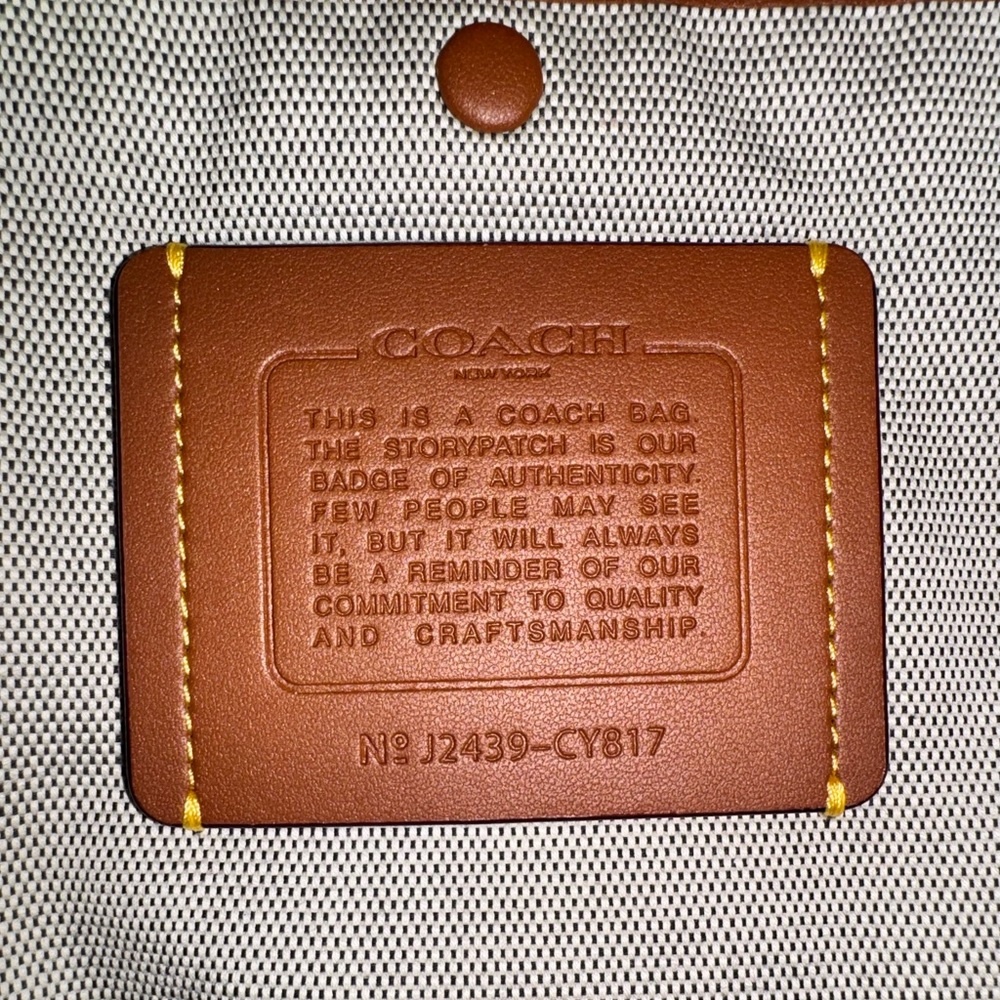 Coach Juliet Shoulder Bag 38 with Pins - Picture 5 of 6